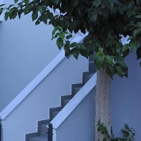 Dionysia Apartment *