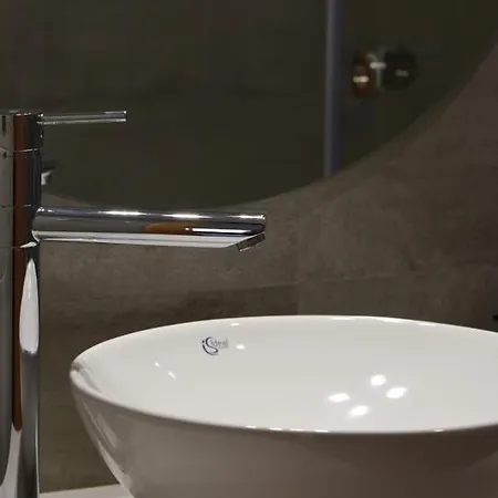 Dionysia-anezina Τολό