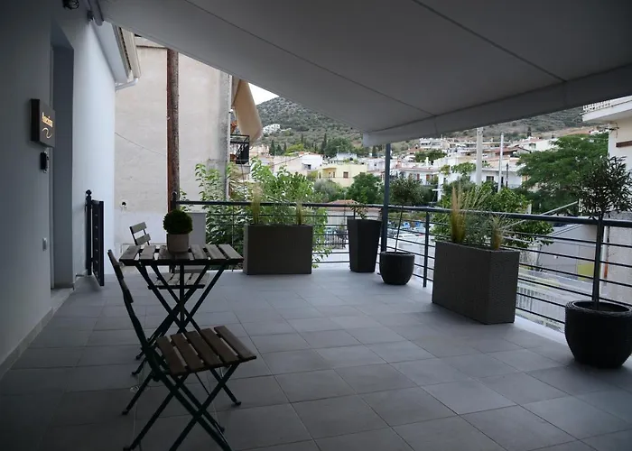 Apartman Dionysia-anezina Toló